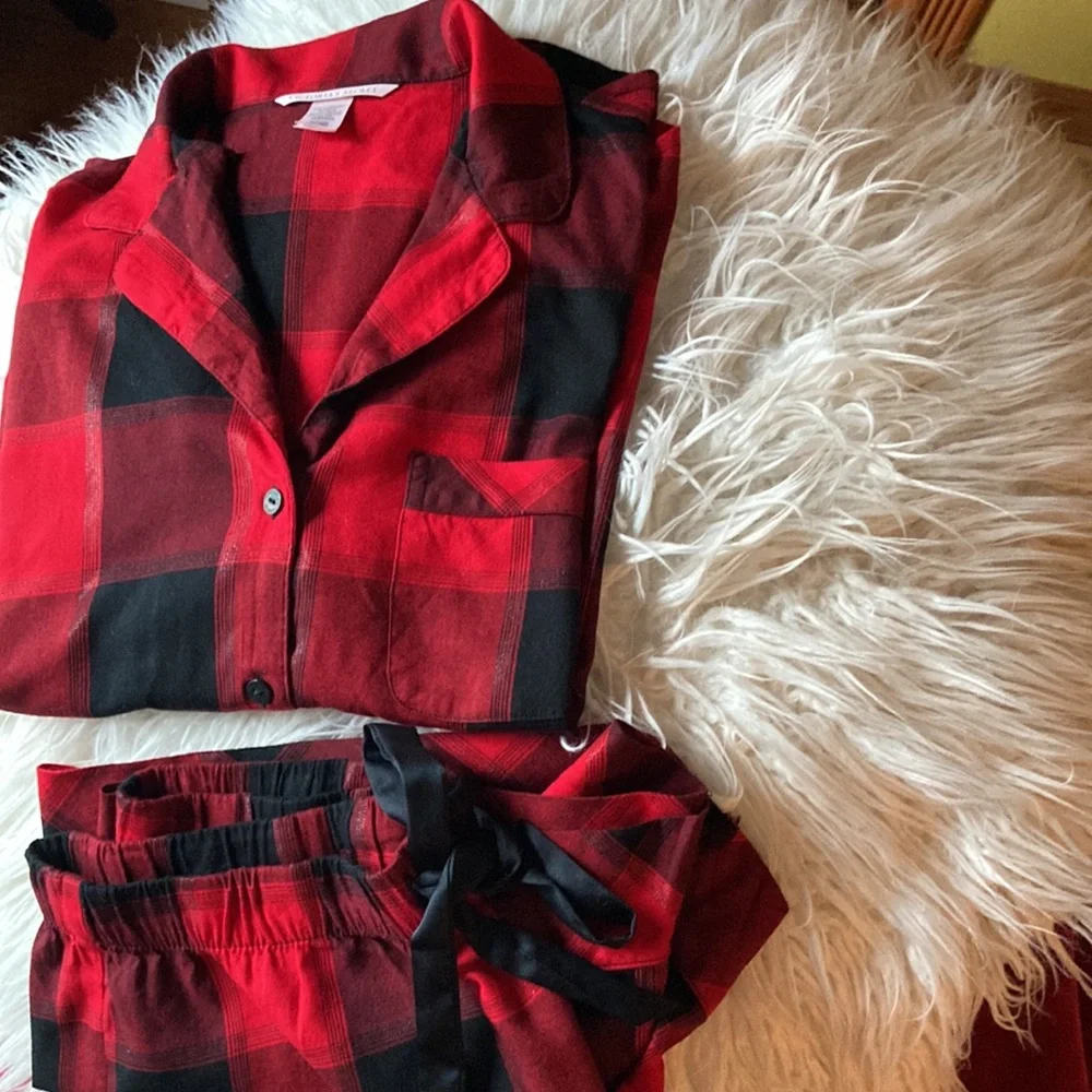 Victoria Secret PJ size S - Picture 2 of 6